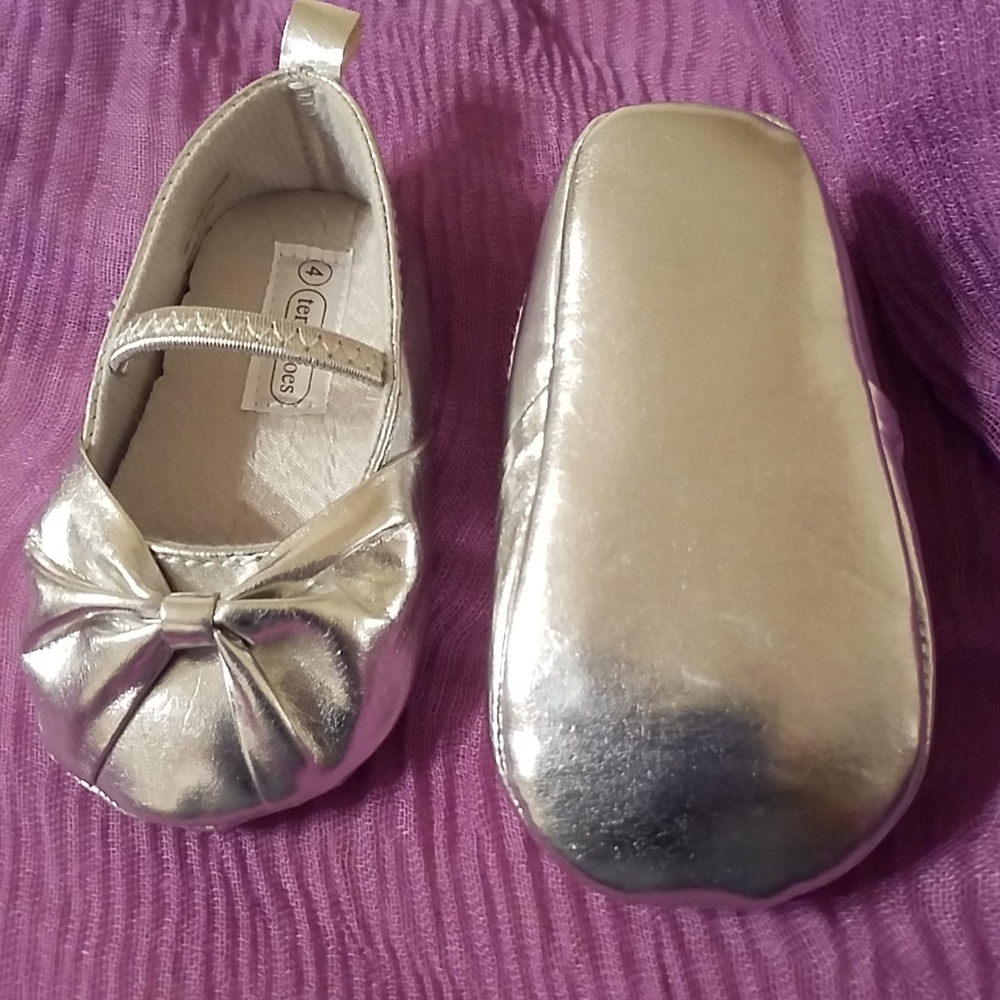 Shoes - Picture 2 of 2